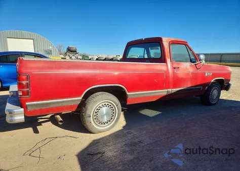 1988 Dodge D-Series D100 z USA, uszkodzony, nr VIN 1B7FD04Y8JS637478